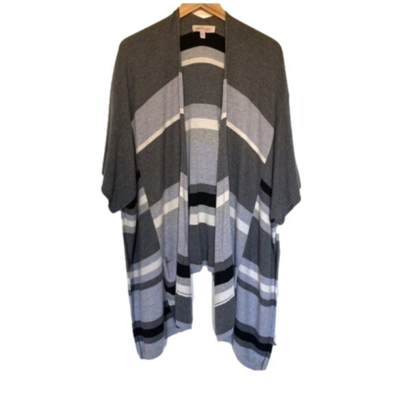 Philosophy Sweaters - Philosophy Black Gray Striped Wrap Poncho Size M/L